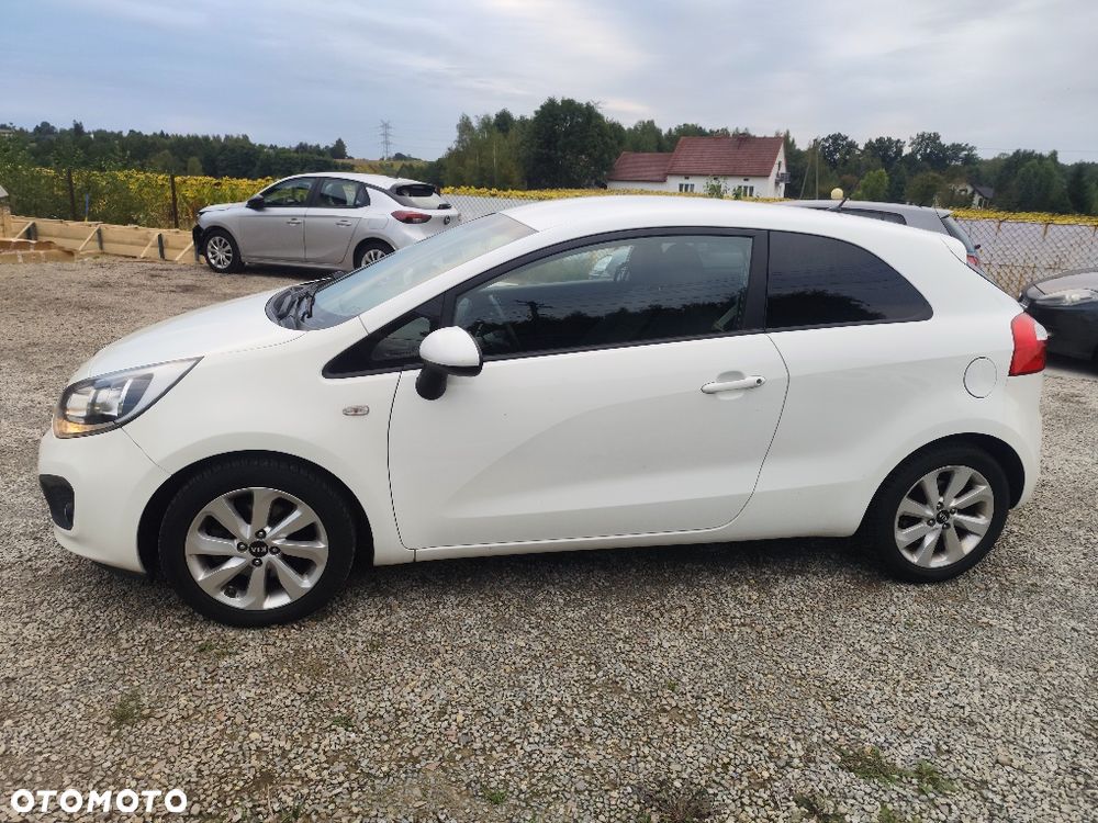 Kia Rio - 8