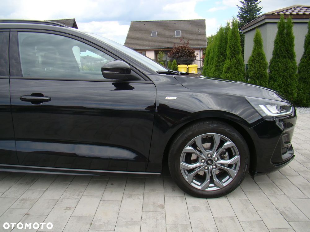 Ford Focus 1.5 EcoBlue STart-Stopp-System ST-LINE X - 14