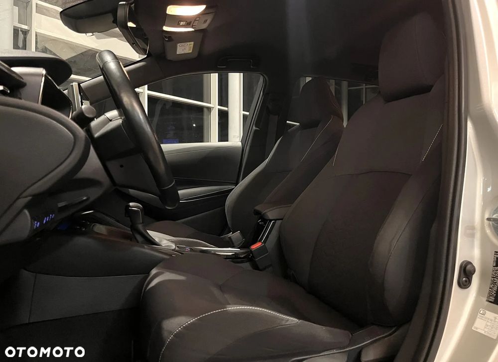 Toyota Corolla 1.8 Business Edition - 25