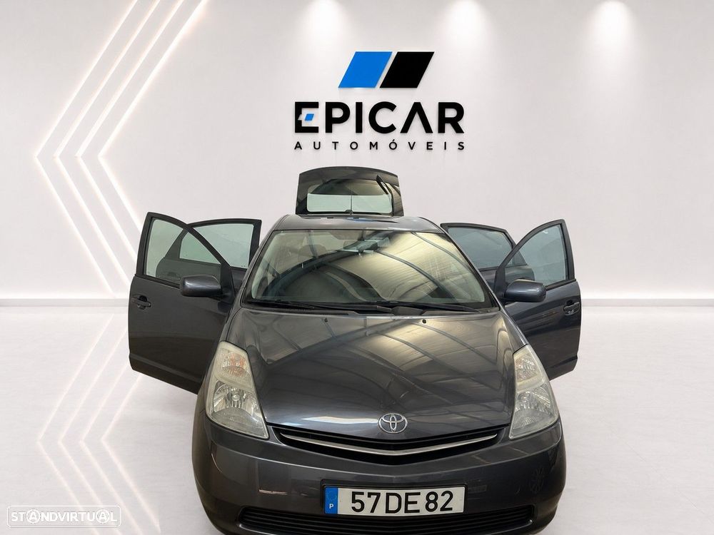 Toyota Prius - 6