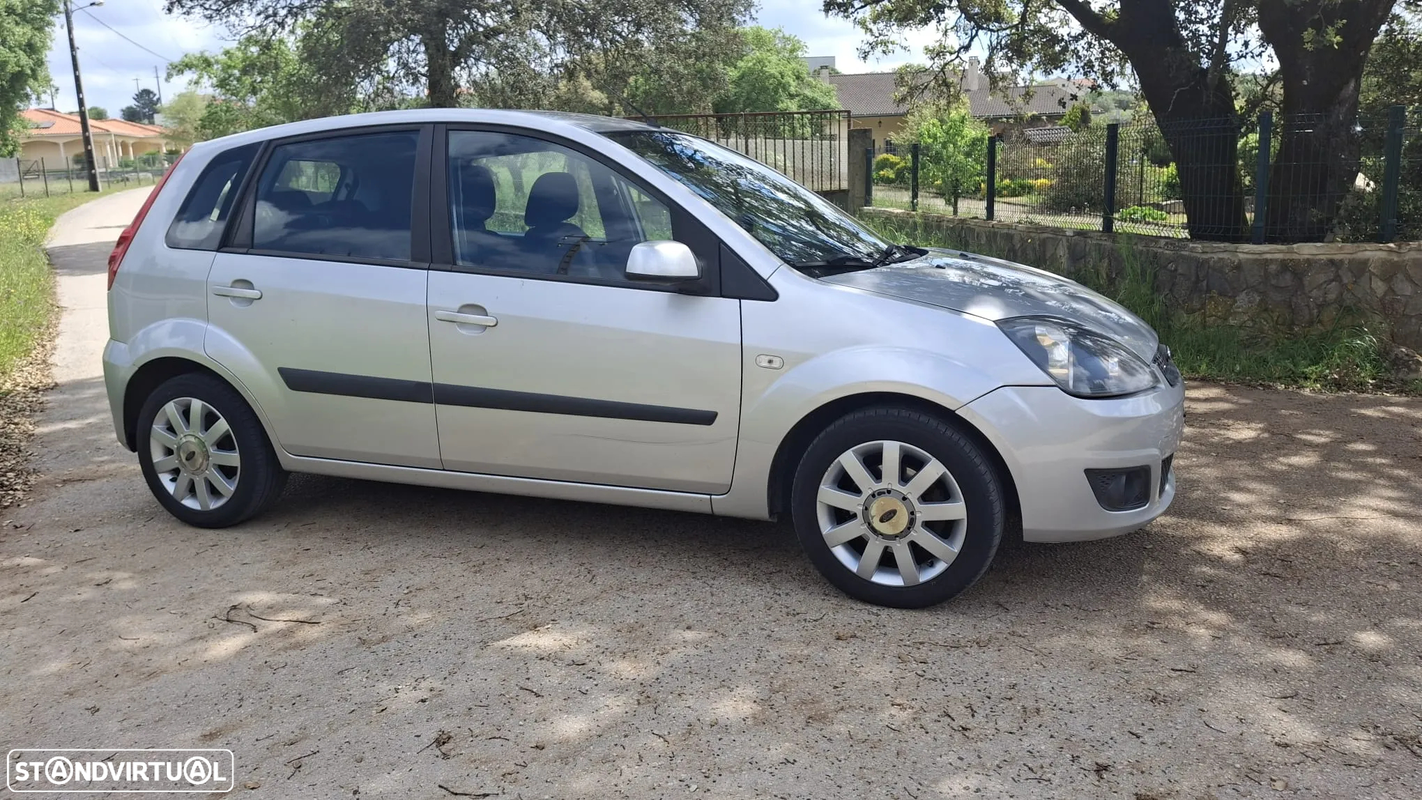 Ford Fiesta 1.25 First Edition - 8