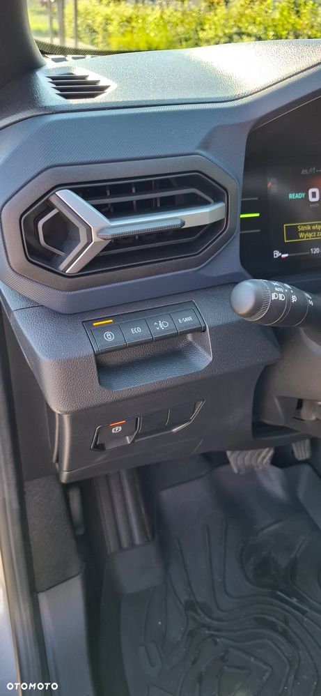 Dacia Duster 1.6 Full Hybrid 140 Journey MMT - 12