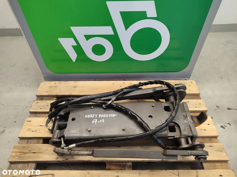 Zaczep hydrauliczny dolny Hitch Massey Ferguson 6714 (17147425) - 1