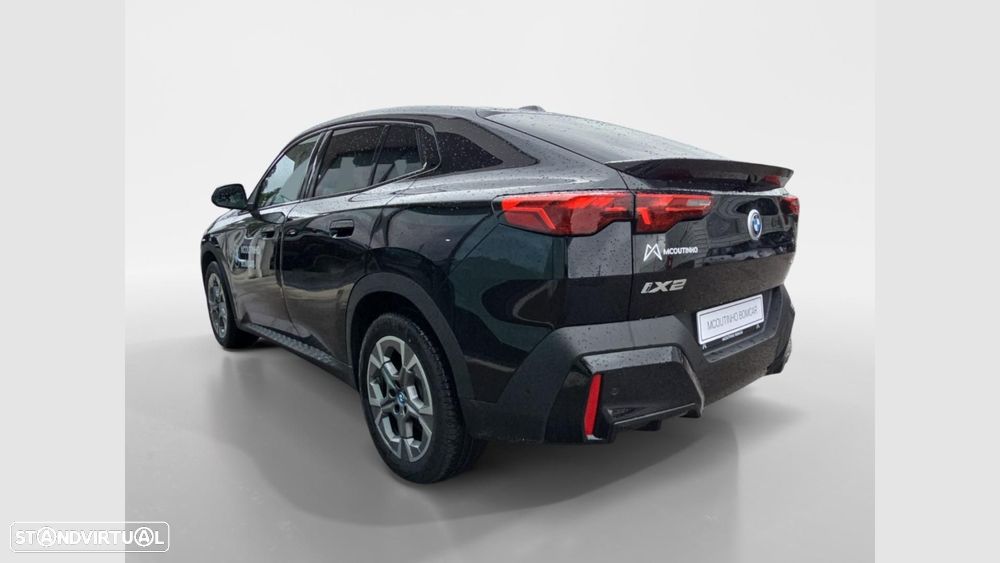 BMW ix2 eDrive20 - 5