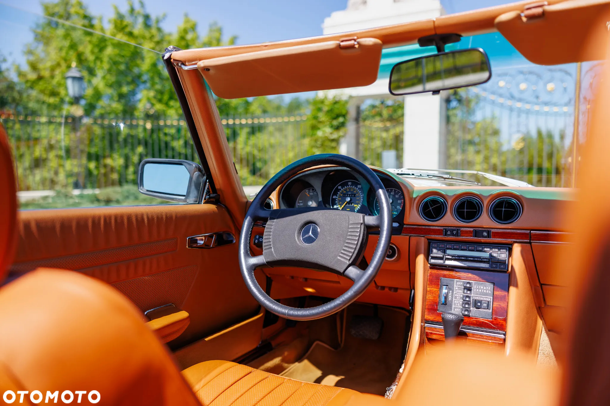 Mercedes-Benz SL - 27