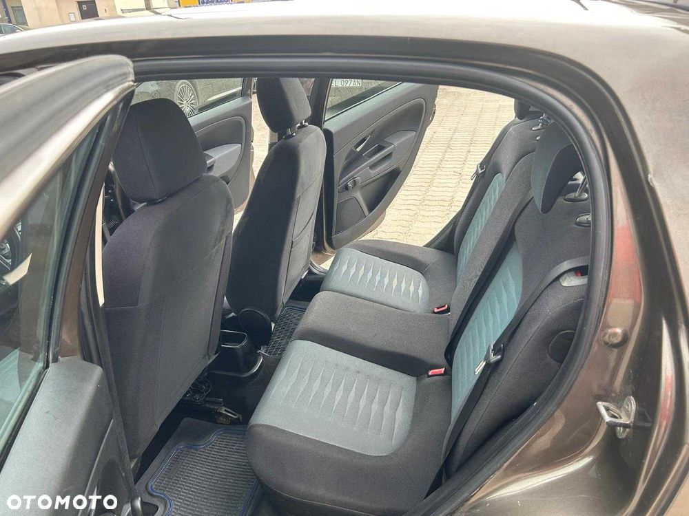 Fiat Grande Punto - 7