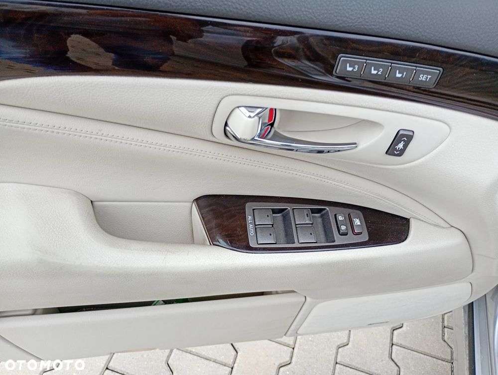 Lexus LS 460 Elite AWD - 13