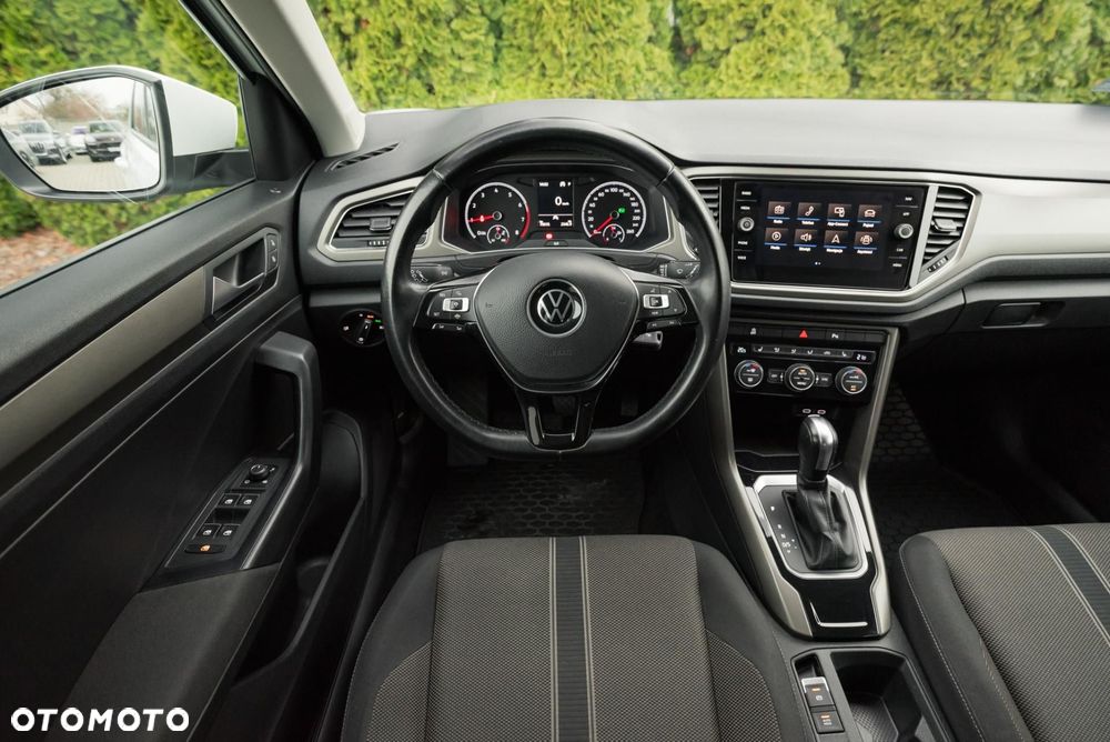 Volkswagen T-Roc - 11