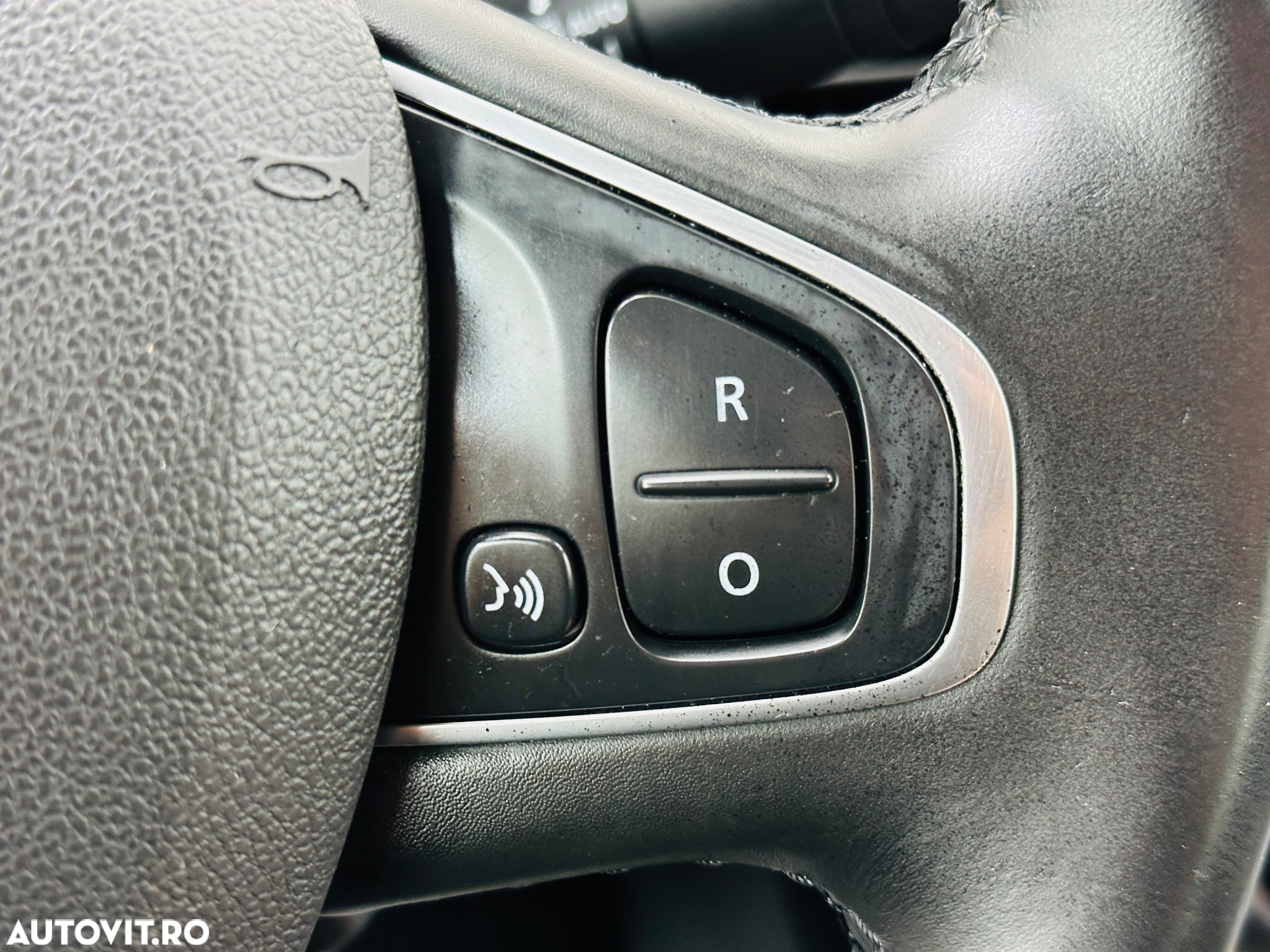 Renault Captur - 34
