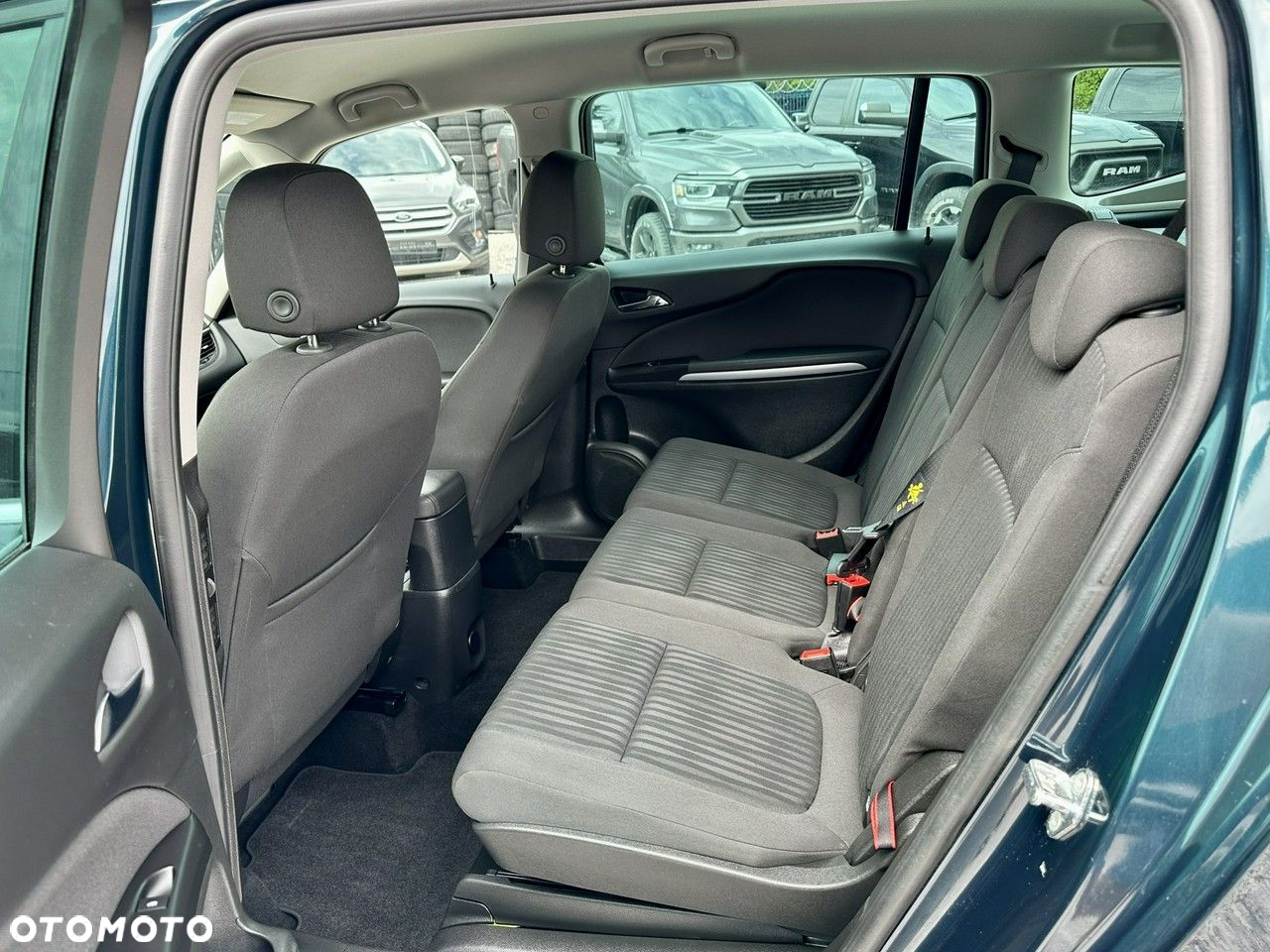 Opel Zafira - 10