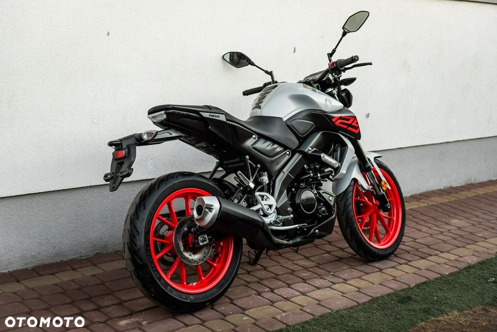 Yamaha MT - 4