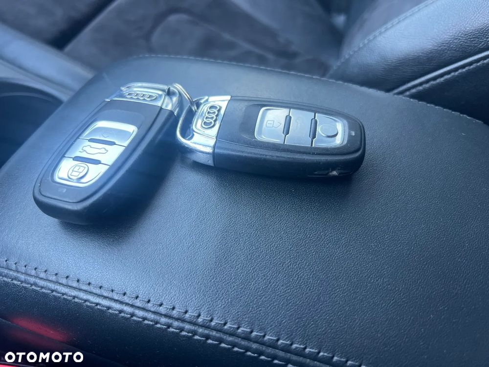 Audi A4 Avant 2.0 TDI Quattro S tronic - 15