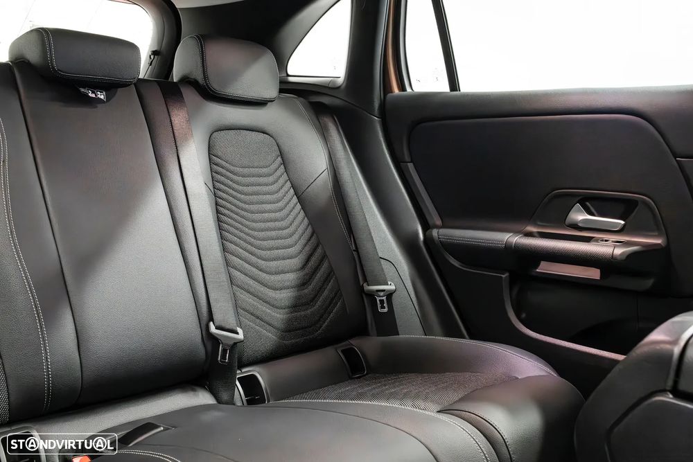 Mercedes-Benz GLA 250 e 8G-DCT Progressive - 11