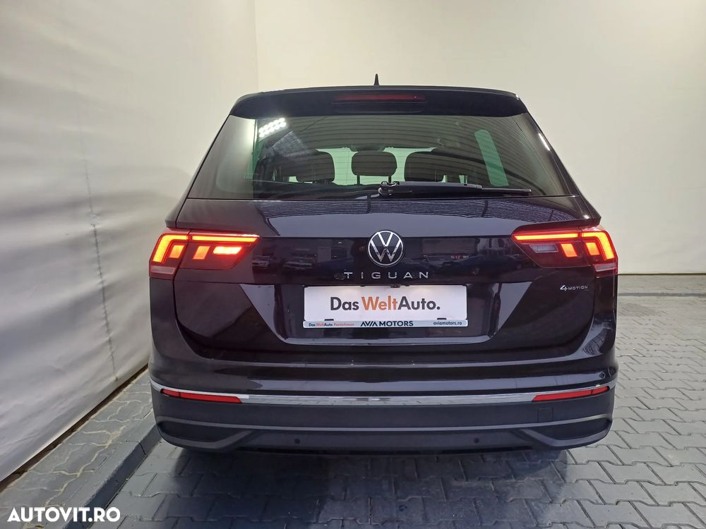 Volkswagen Tiguan 2.0 TDI SCR DSG 4Motion Life - 32