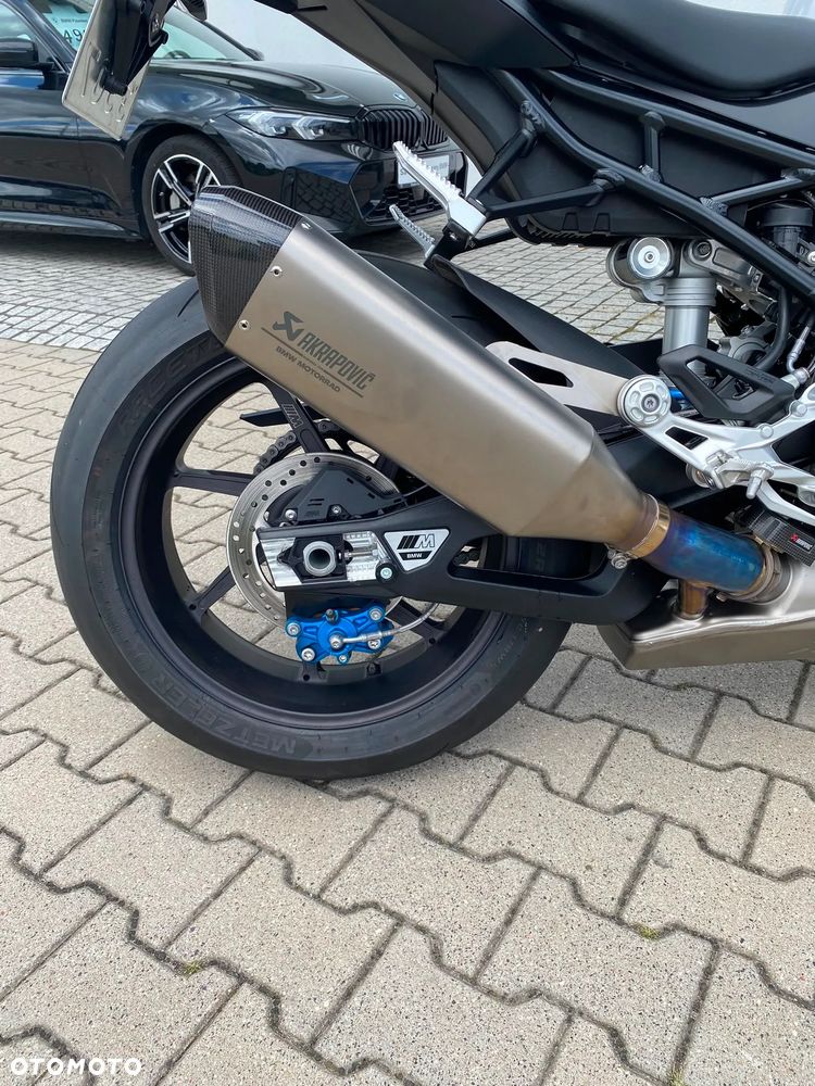BMW S - 11