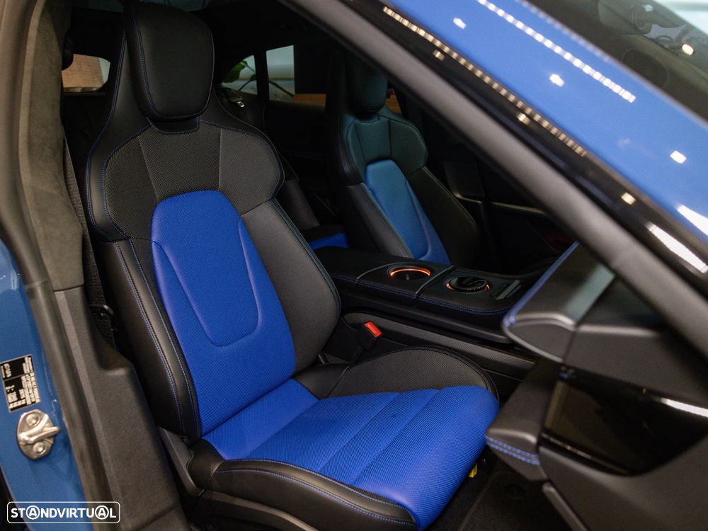 Porsche Taycan Sport Turismo GTS - 34