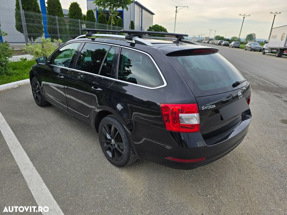 Skoda Octavia 2.0 TDI RS DSG - 12
