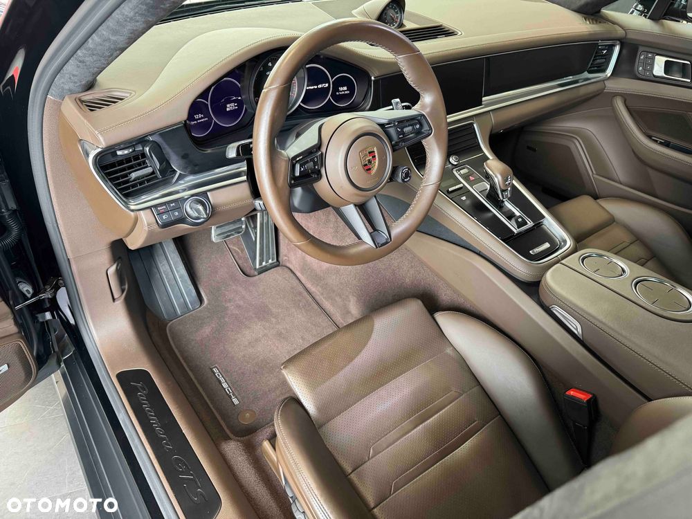 Porsche Panamera GTS - 14