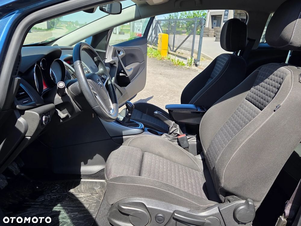 Opel Astra 1.4 Turbo - 10
