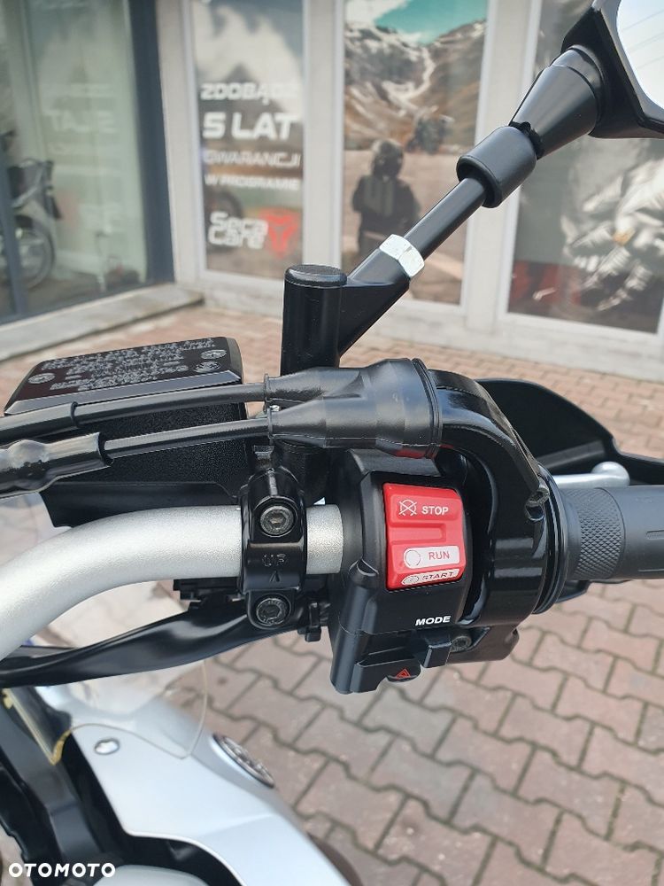 Yamaha Super Tenere - 14