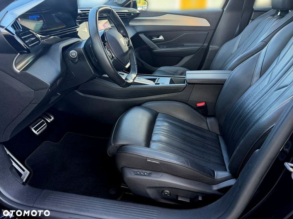 Peugeot 408 - 14