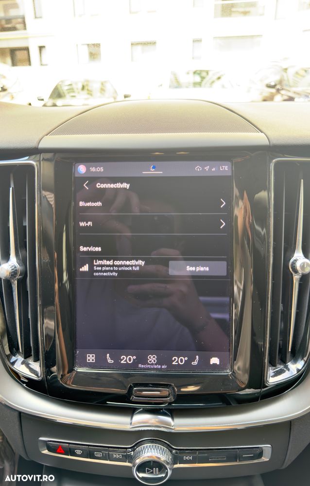 Volvo XC 60 B4 MHEV AT AWD Plus Dark - 21