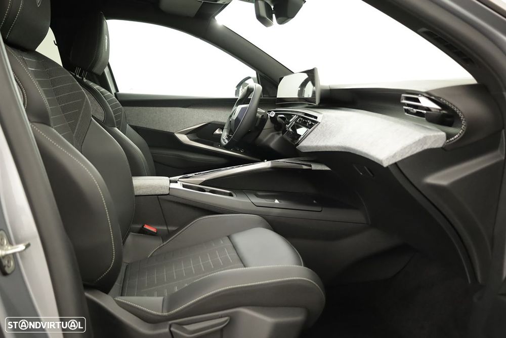 Peugeot 3008 1.2 Hybrid GT e-DCS6 - 12