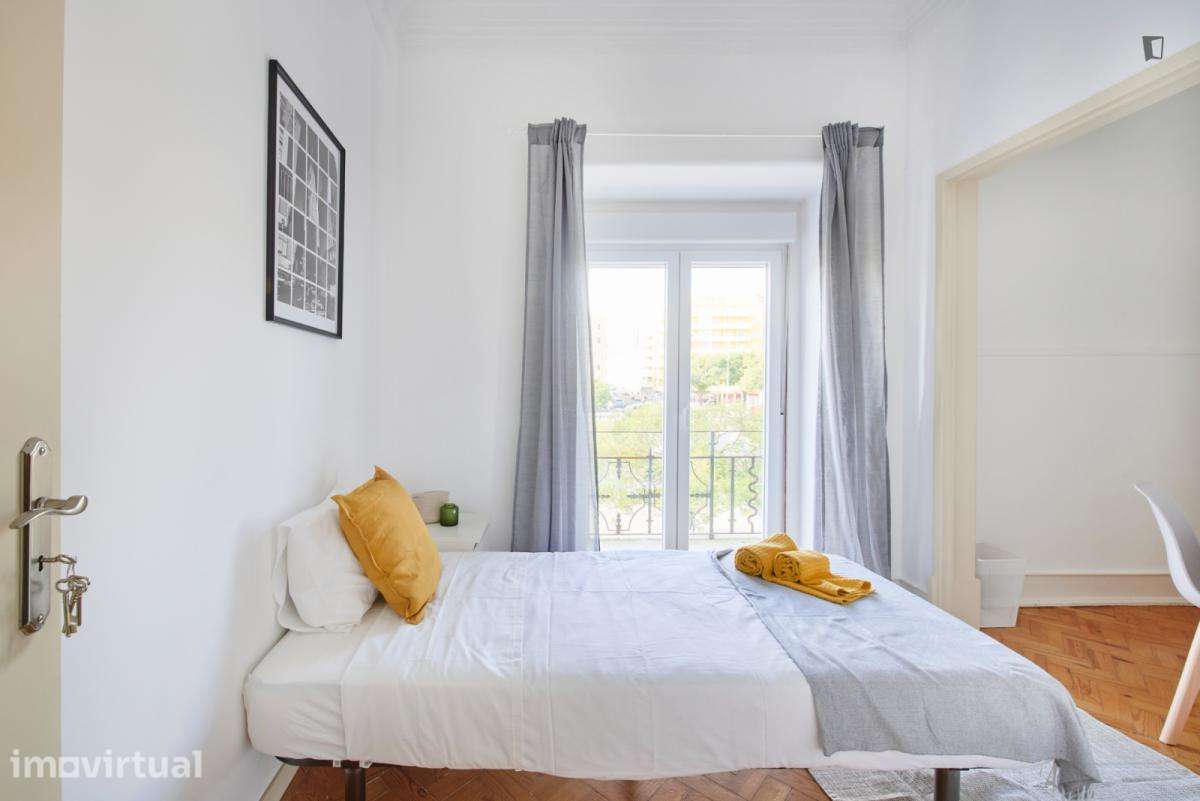Quarto - localizado em Alameda Lisbon - Grande imagem: 2/54