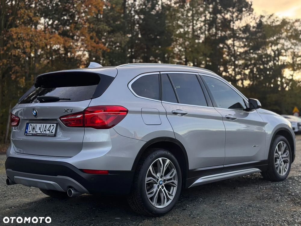 BMW X1 xDrive25i xLine - 13