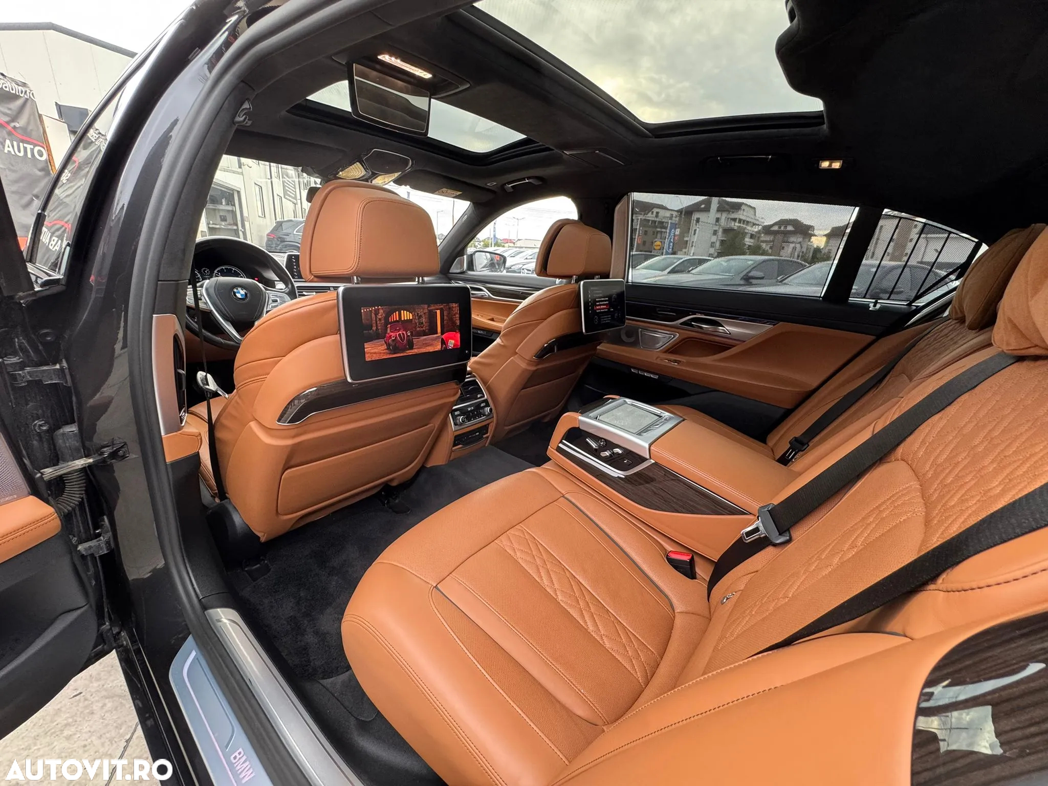 BMW Seria 7 750Ld xDrive - 27