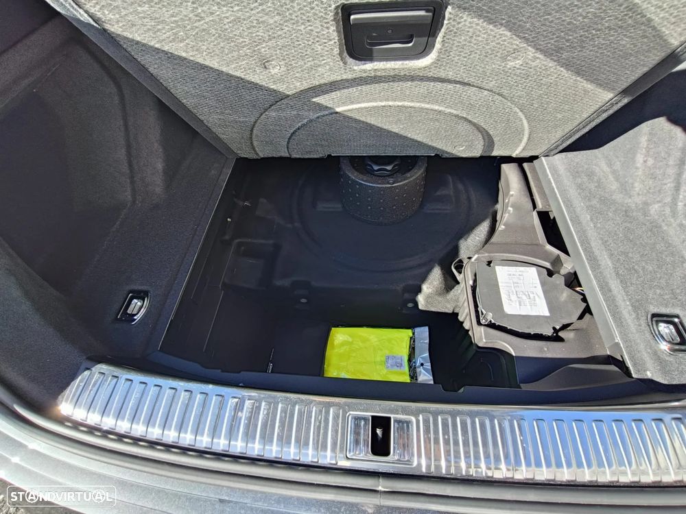 Audi e-tron 55 quattro S line - 12