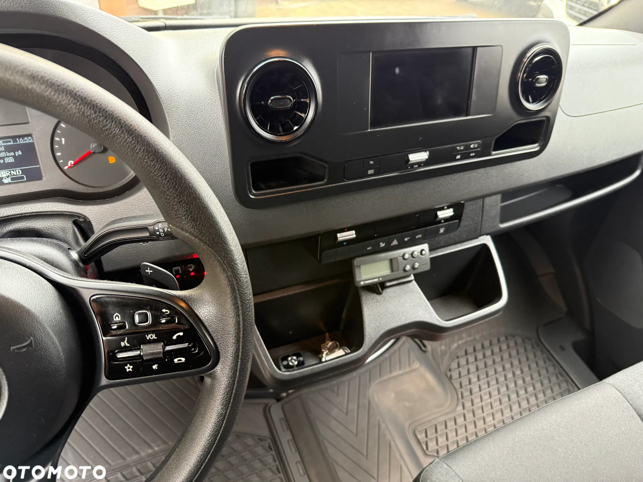 Mercedes-Benz Sprinter 3,0 Chłodnia Mroźnia Winda - 24