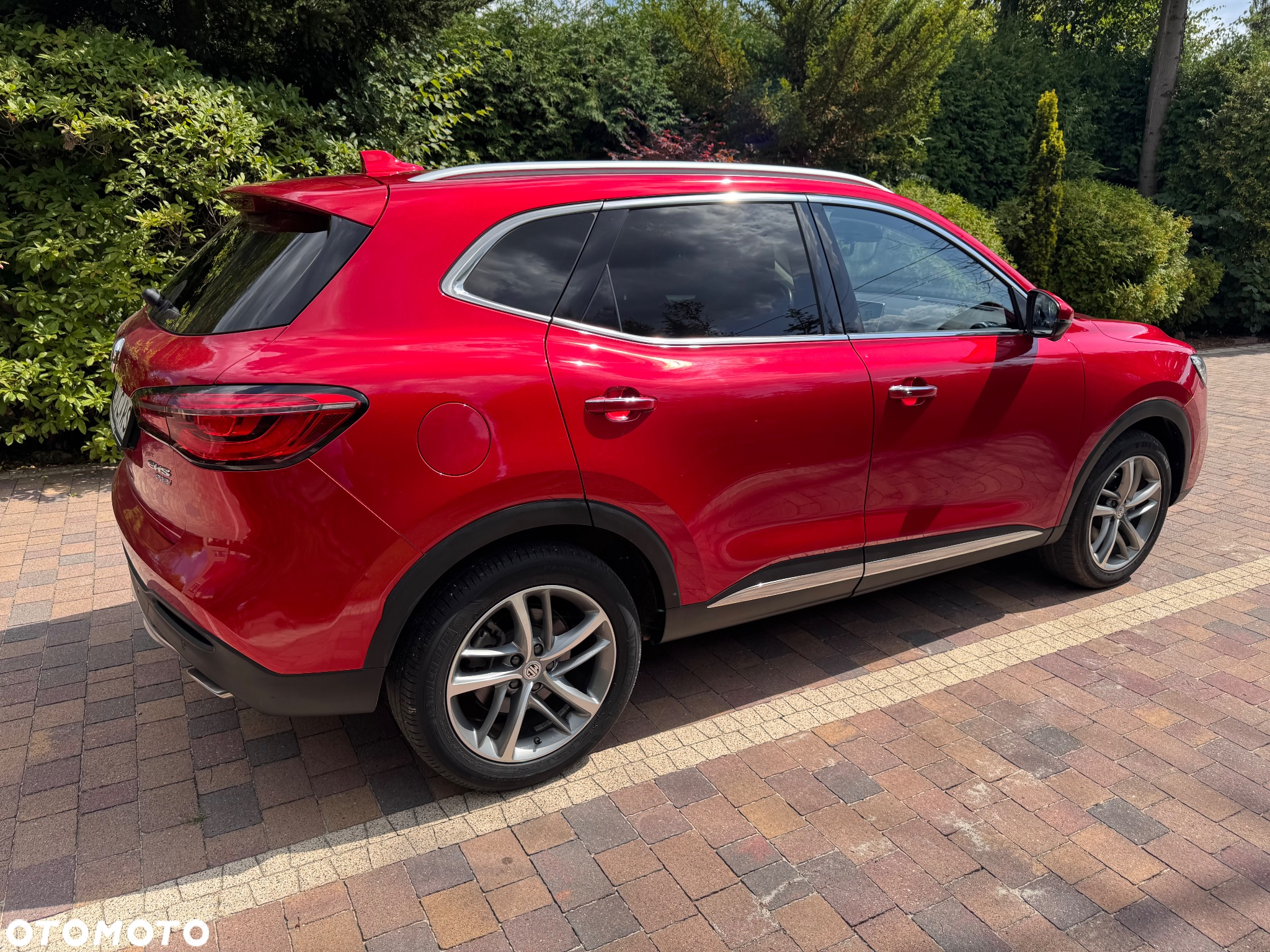 MG EHS 1.5T-GDI PHEV Luxury - 2