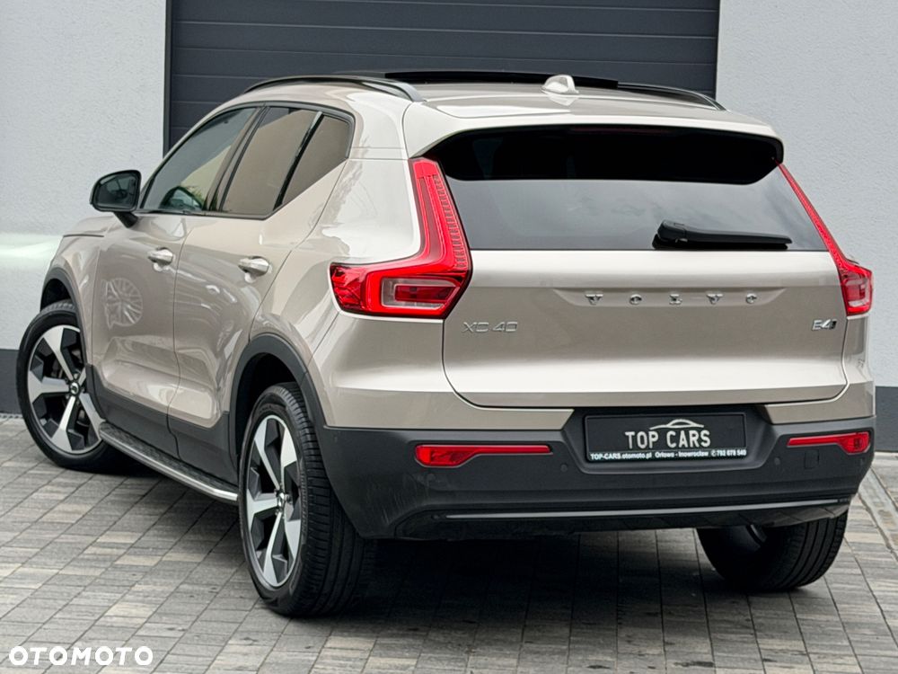 Volvo XC 40 B4 AWD Ultimate Dark - 22