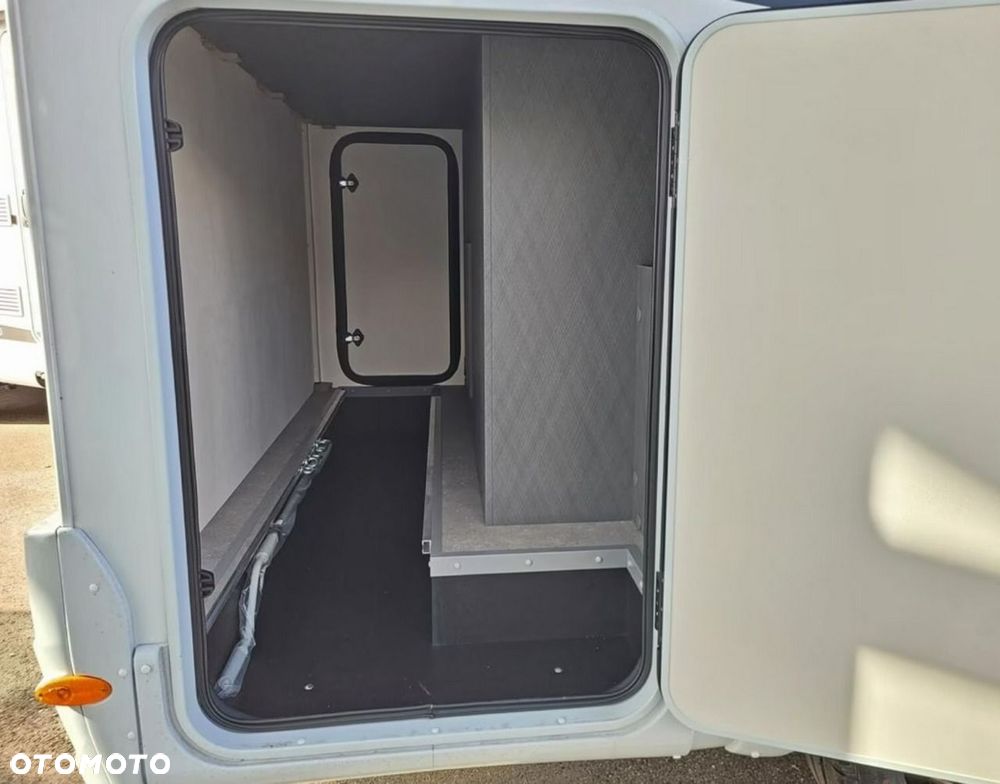 Etrusco V 5.9 DF - Automat - Kompaktowa 6 m półintegra - 7