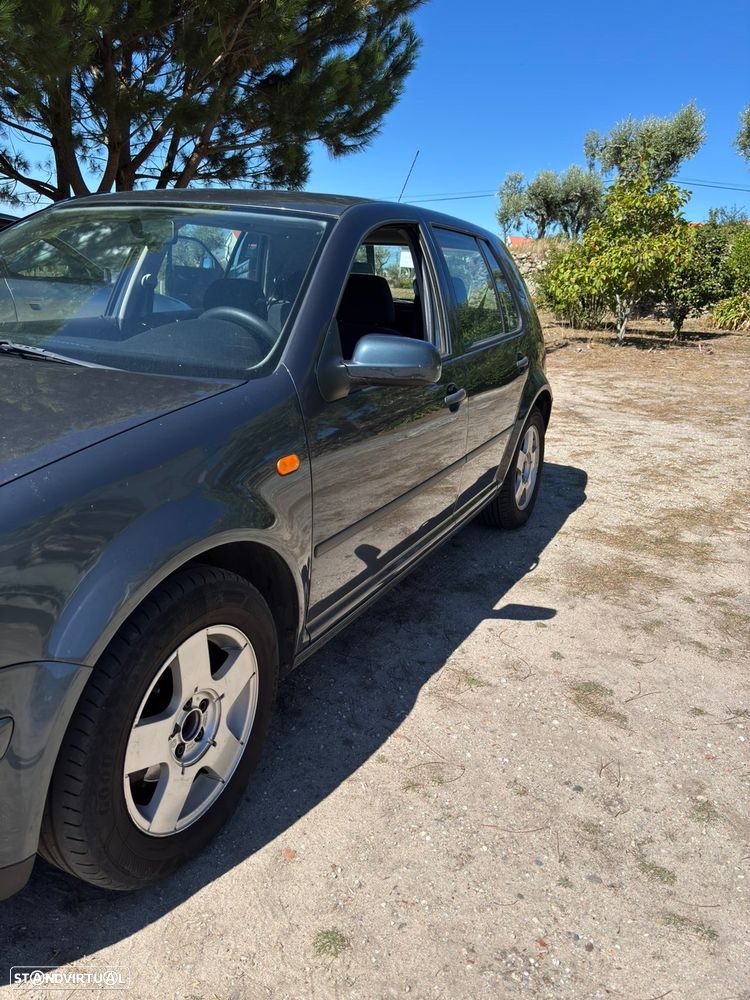 VW Golf 1.4i Confortline - 4