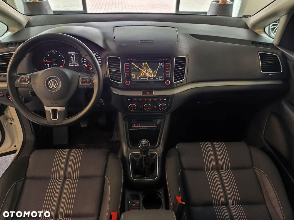 Volkswagen Sharan 2.0 TDI Highline - 11