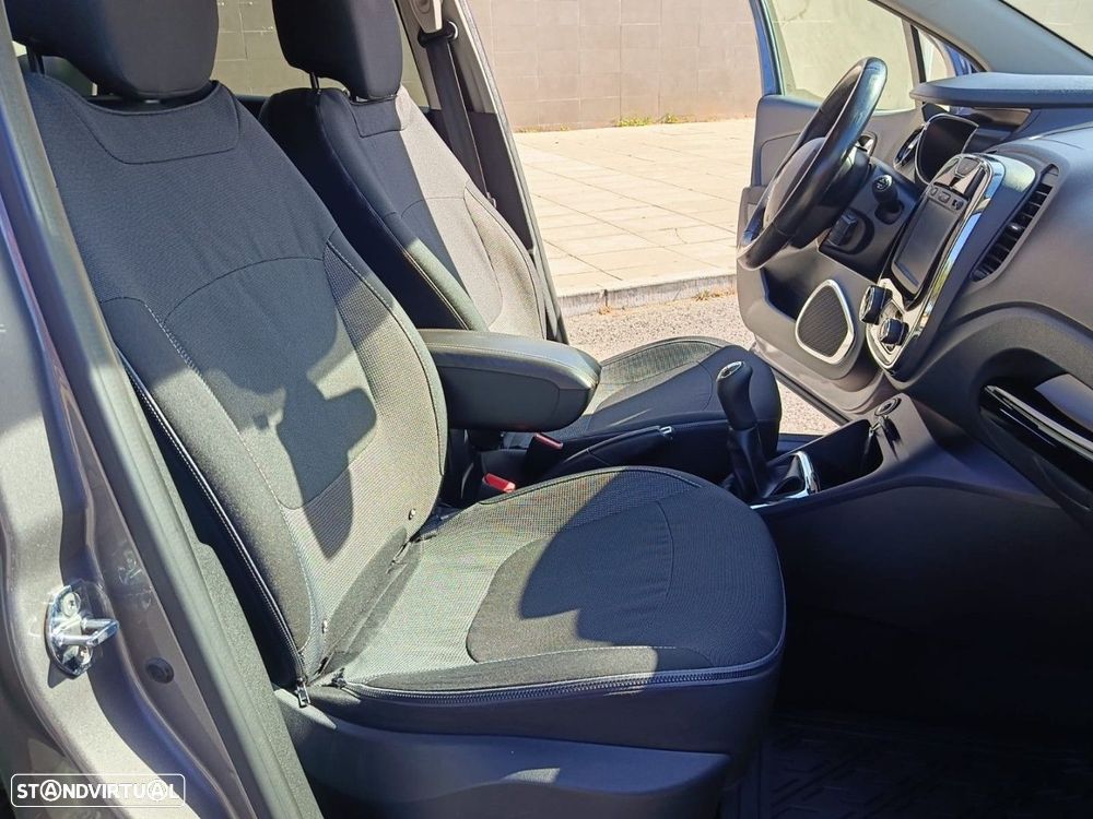 Renault Captur 1.5 dCi Exclusive C/Pneu - 19