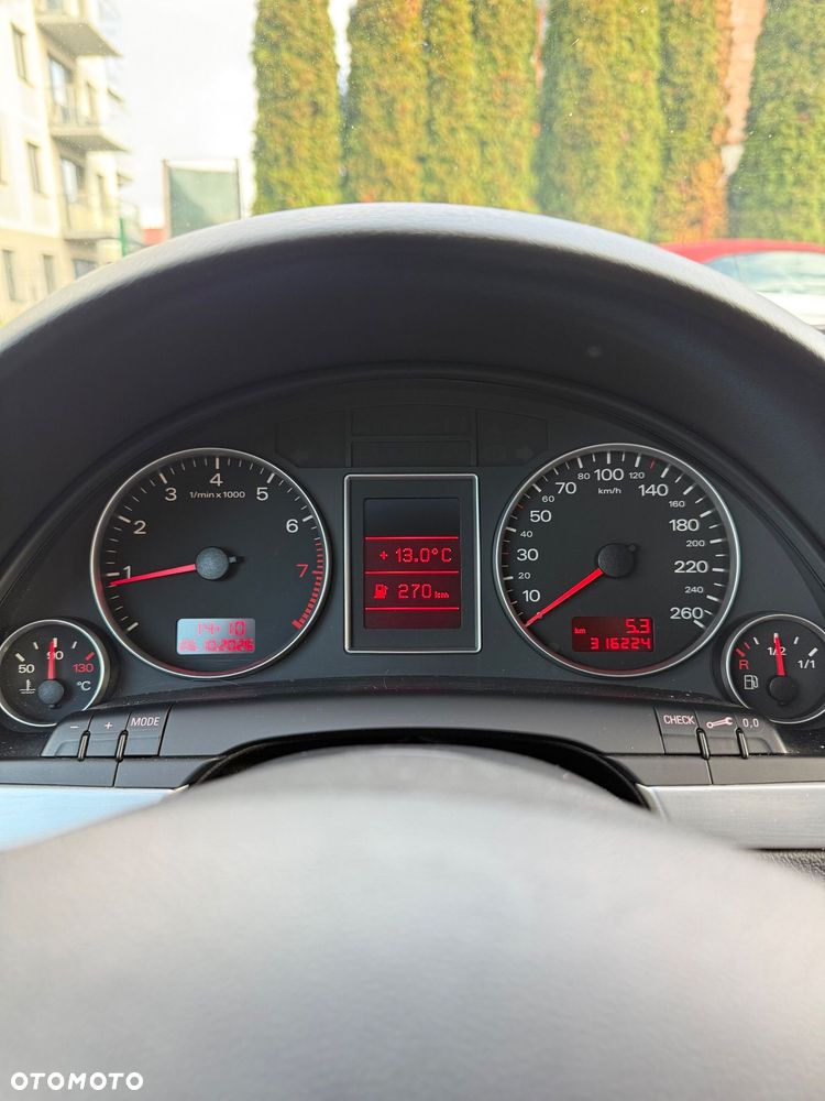 Audi A4 Avant 1.8 T quattro - 11