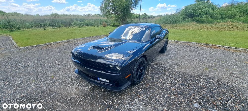Dodge Challenger - 14