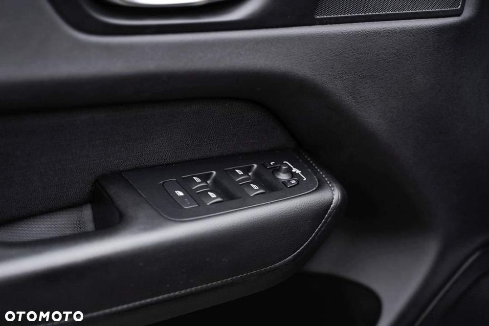 Volvo XC 60 D4 Geartronic Momentum Pro - 21