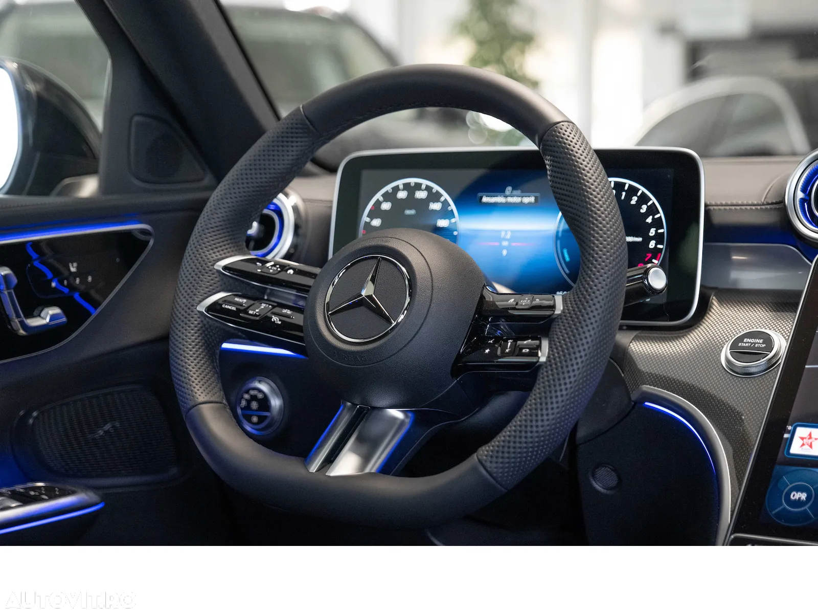 Mercedes-Benz C 300 e 4Matic 9G-TRONIC AMG Line - 29