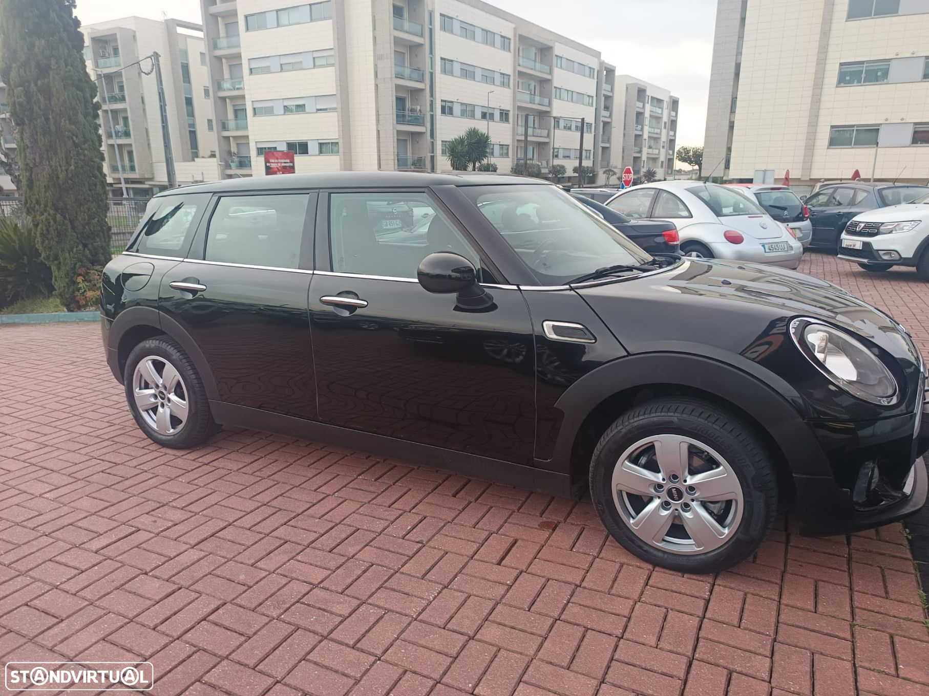 MINI Clubman One D - 39