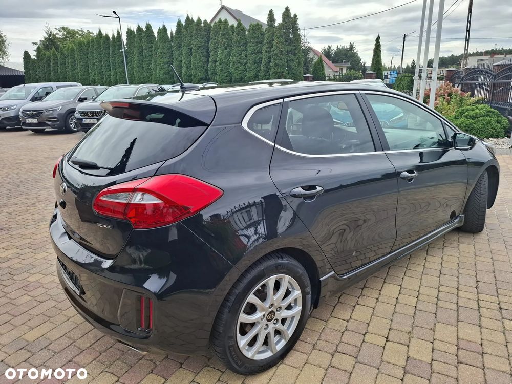 Kia Ceed 1.6 CRDi 136 ISG GT Line - 6