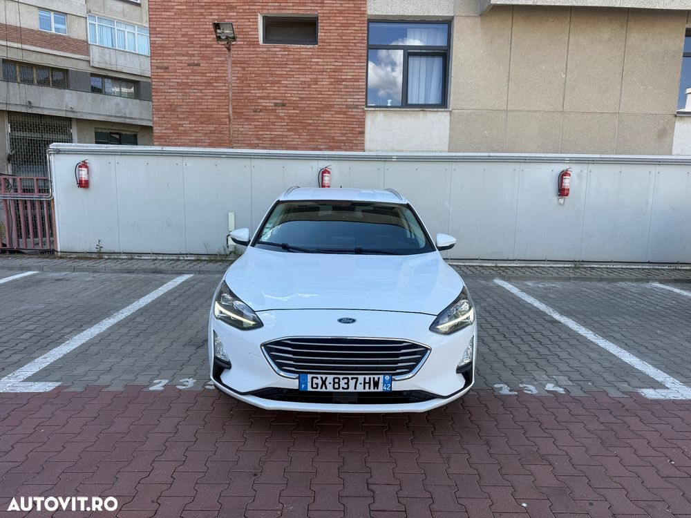 Ford Focus 1.5 EcoBlue Start-Stopp-System Aut. TITANIUM - 2