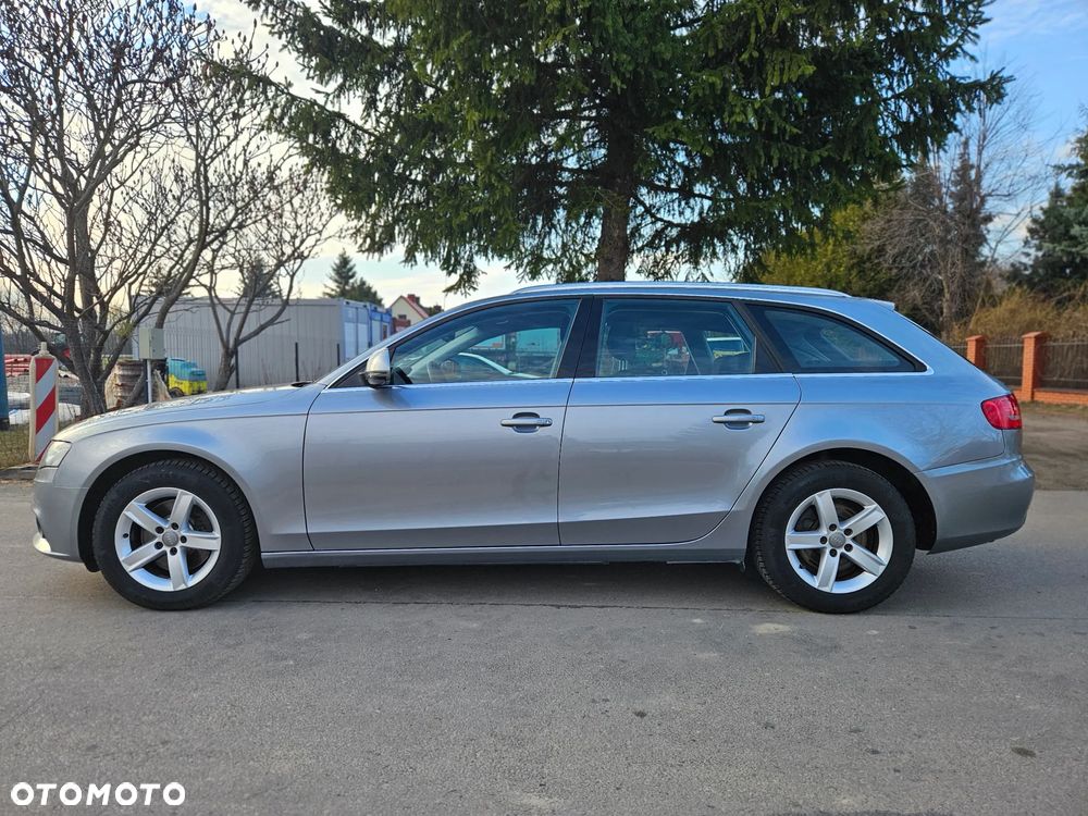 Audi A4 Avant 2.0 TDI DPF Ambiente - 31