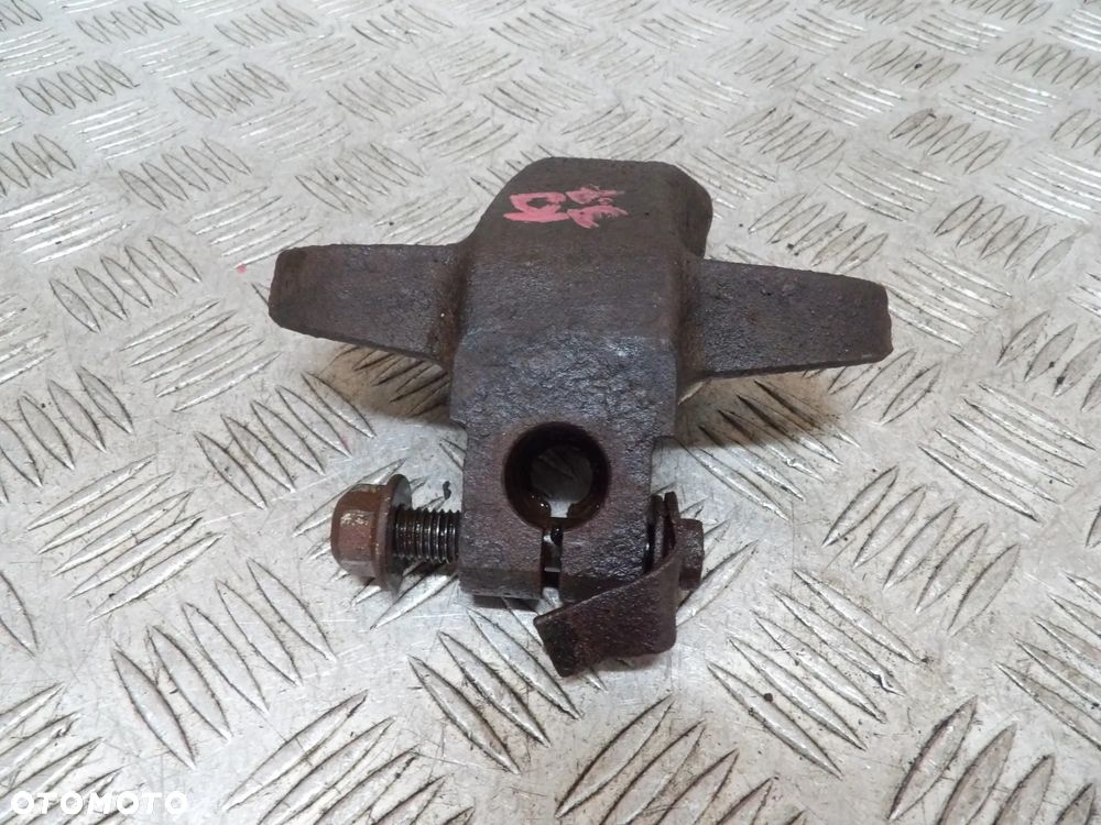JEEP CHEROKEE KJ ŁAPA MOSTU TYŁ - 3