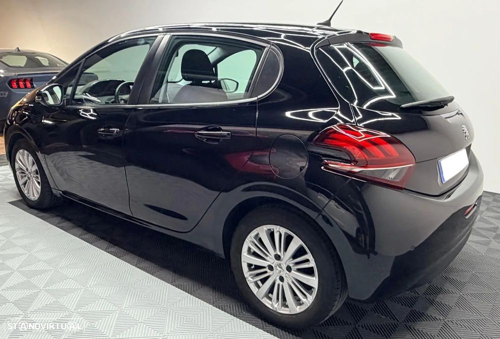 Peugeot 208 1.2 PureTech Access - 5