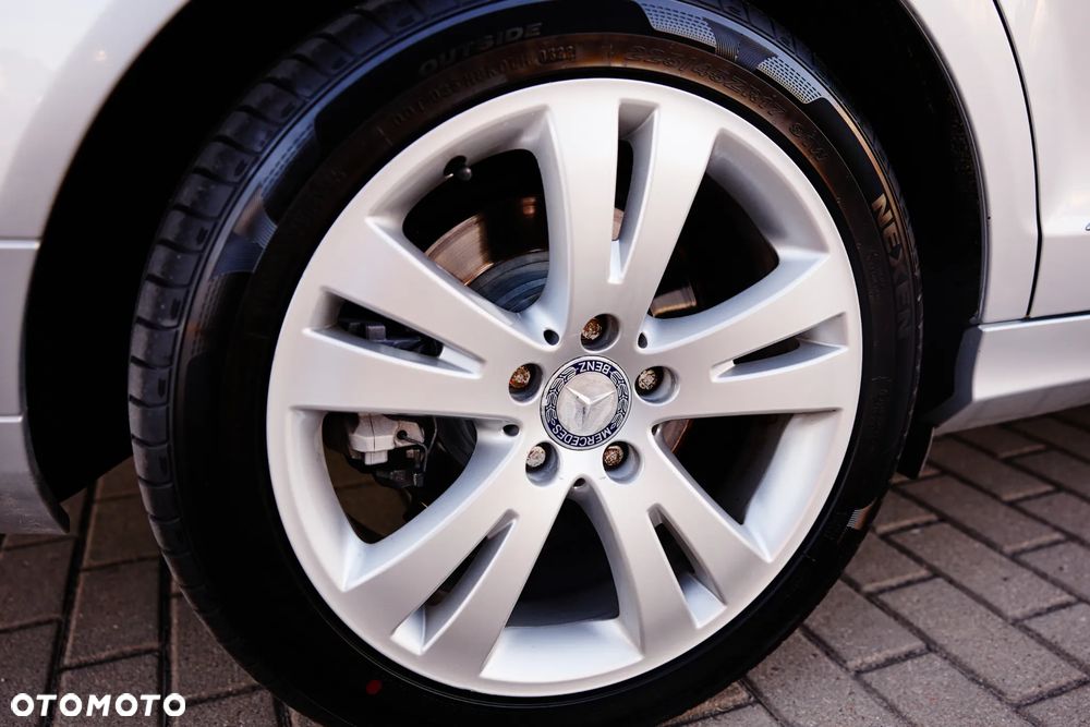 Mercedes-Benz Klasa C 220 CDI 7G-TRONIC Avantgarde Edition - 15