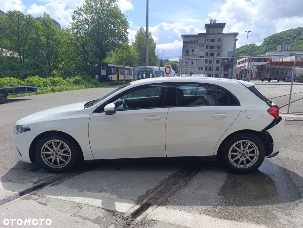 Mercedes-Benz Klasa A 180 d 7G-DCT - 4